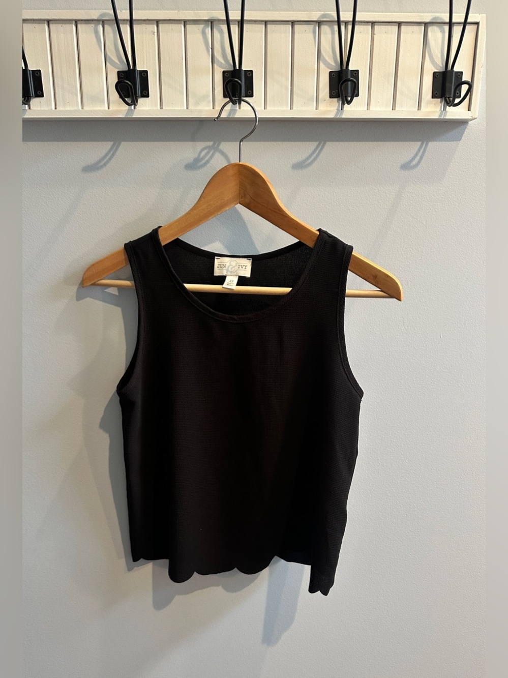 June & Ivy Black Tank Top With Scalloped Bottom